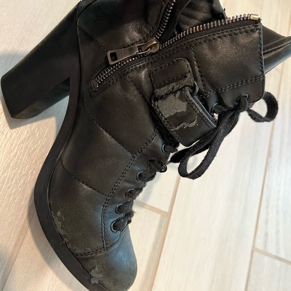 Prada heeled boots - Picture 4 of 8